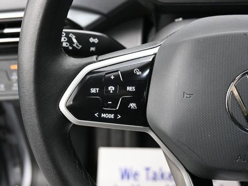 Used 2023 Volkswagen ID.4 Pro image 18