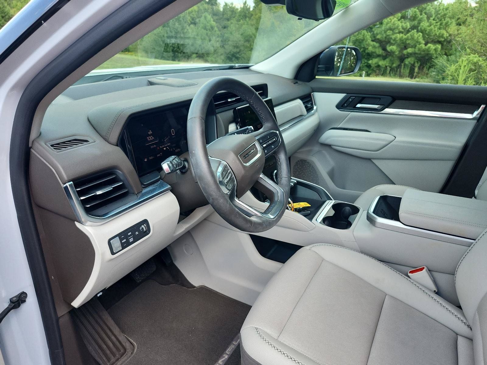 Used 2026 GMC Terrain Denali AWD/4WD image 15