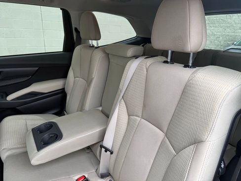 Certified 2025 Subaru Ascent Premium image 25