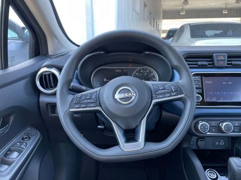 Used 2025 Nissan Versa SV image 25