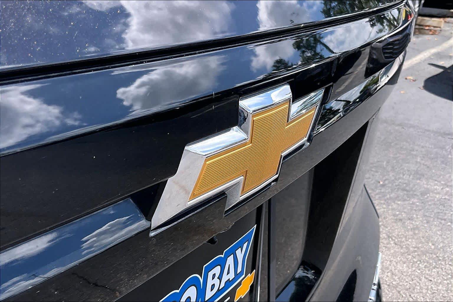 Used 2025 Chevrolet Traverse High Country w/ LPO, Floor Liner Package FWD image 24