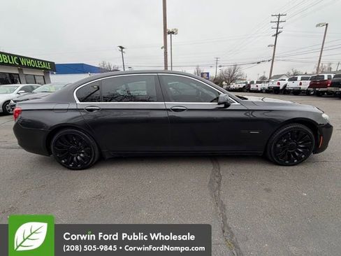 Used 2012 BMW 750Li xDrive image 4