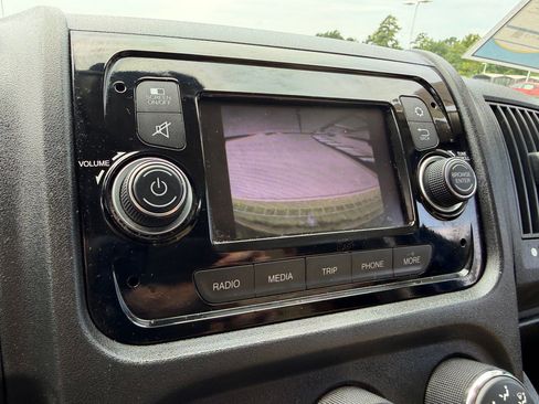 Used 2020 RAM ProMaster 1500 w/ Interior Convenience Group FWD image 18
