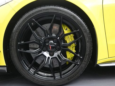 Used 2023 Chevrolet Corvette Z06 RWD image 10