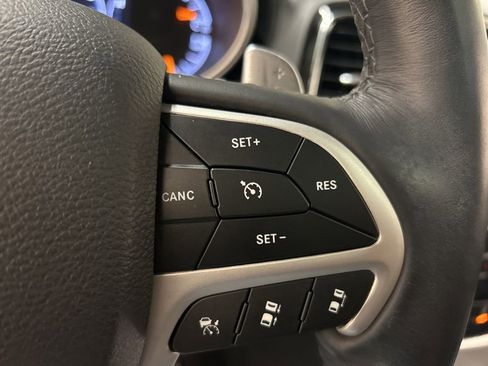 Used 2019 Jeep Grand Cherokee Summit AWD/4WD image 22