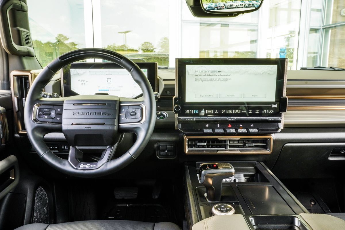 Used 2025 GMC Hummer EV 3X AWD/4WD image 17
