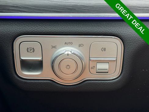 Used 2025 Mercedes-Benz GLS 450 4MATIC image 18