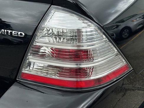 Used 2008 Ford Taurus Limited image 30