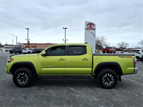 Certified 2023 Toyota Tacoma TRD Off-Road image 7