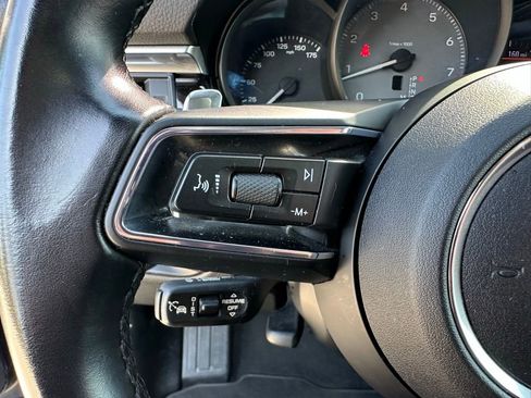 Used 2023 Porsche Macan S image 19