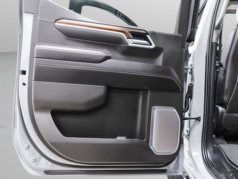 Used 2025 GMC Sierra 1500 Denali w/ Technology Package image 29