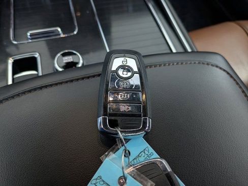 Used 2022 Lincoln Aviator Reserve w/ Equipment Group 201A image 33