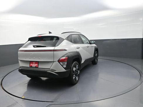 Used 2025 Hyundai Kona SEL AWD/4WD image 60