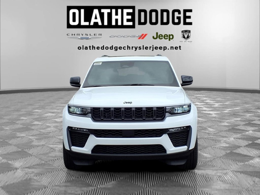 New 2026 Jeep Grand Cherokee Limited w/ Limited Altitude Package AWD/4WD image 31