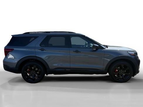 Certified 2022 Ford Explorer ST w/ Equipment Group 401A AWD/4WD image 6