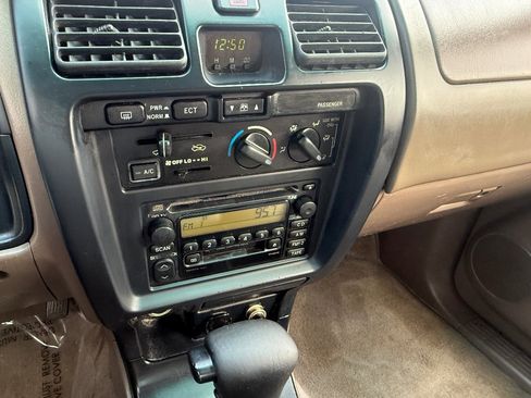 Used 2000 Toyota 4Runner 2WD image 23