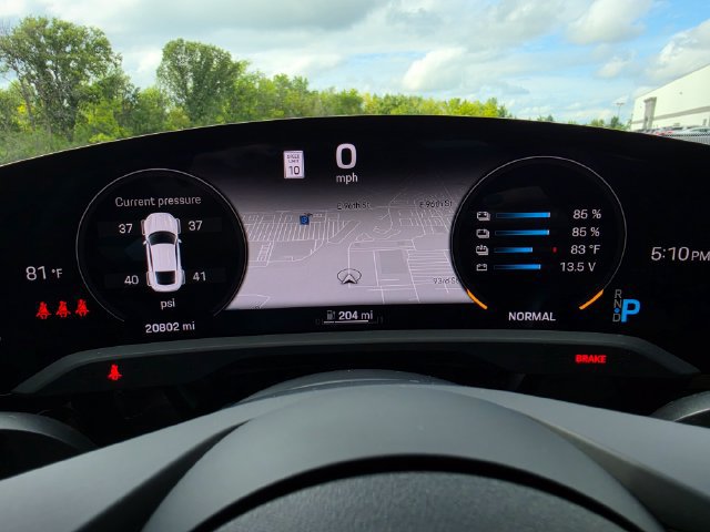 Used 2023 Porsche Taycan RWD image 56
