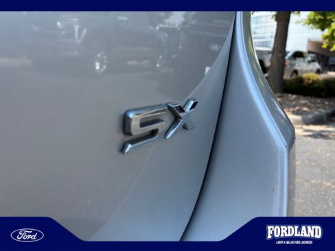 Used 2017 Kia Sedona SX FWD image 24