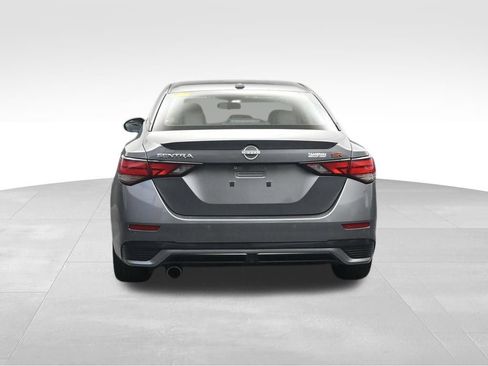 Used 2024 Nissan Sentra SR w/ SR Premium Package FWD image 4