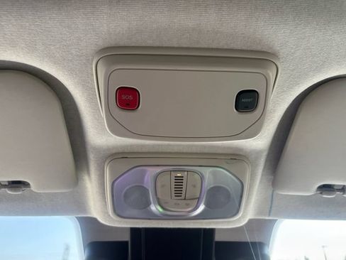 Used 2025 RAM ProMaster 2500 w/ U-Haul Equipment Group FWD image 22