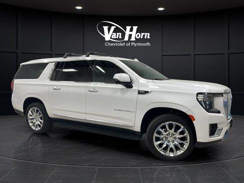 Used 2024 GMC Yukon XL Denali AWD/4WD image 1