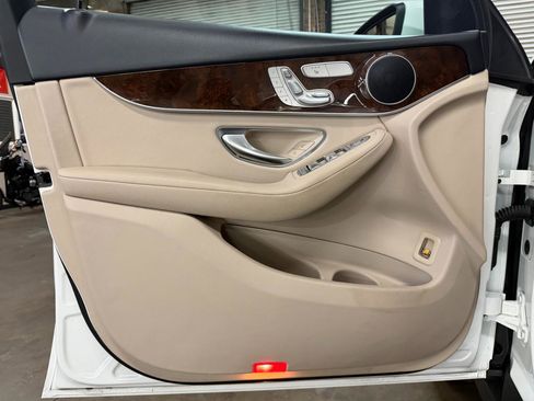 Used 2019 Mercedes-Benz GLC 300 GLC300 image 37