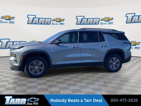 Used 2026 Chevrolet Traverse LT w/ Driver Confidence Package FWD image 5