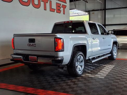 Used 2017 GMC Sierra 1500 SLT w/ SLT Premium Package AWD/4WD image 7