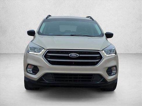 Used 2018 Ford Escape SE w/ SE Sport Appearance Package image 2