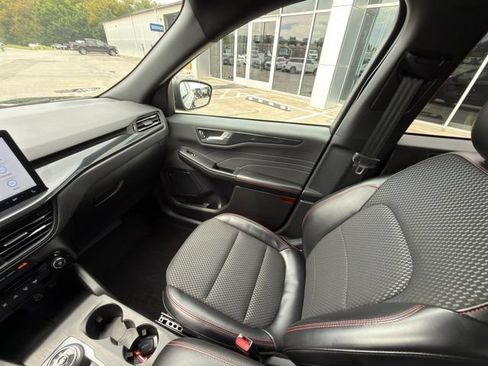 Used 2024 Ford Escape ST-Line w/ Tech Pack #1 FWD image 22
