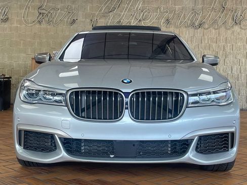 Used 2018 BMW M760i xDrive w/ Luxury Rear Seating Package AWD/4WD image 3