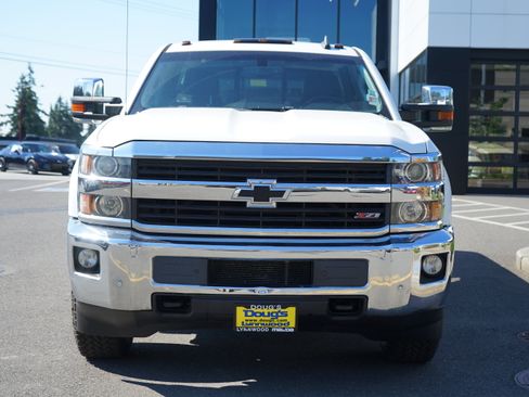 Used 2016 Chevrolet Silverado 3500 LTZ w/ Duramax Plus Package AWD/4WD image 8