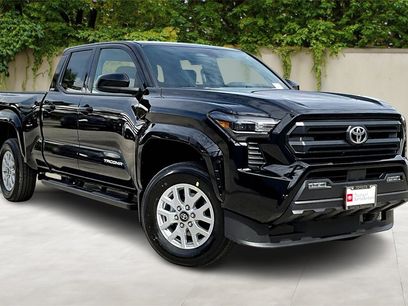 New 2025 Toyota Tacoma SR5