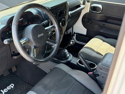 Used 2007 Jeep Wrangler Unlimited X RWD image 4
