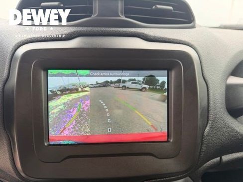 Used 2020 Jeep Renegade Altitude AWD/4WD image 18