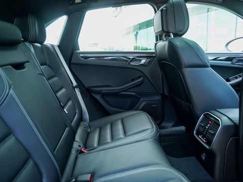 New 2026 Porsche Macan Turbo image 30