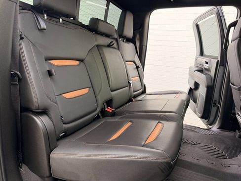 Used 2024 GMC Sierra 2500 AT4 w/ AT4 Premium Plus Package AWD/4WD image 38