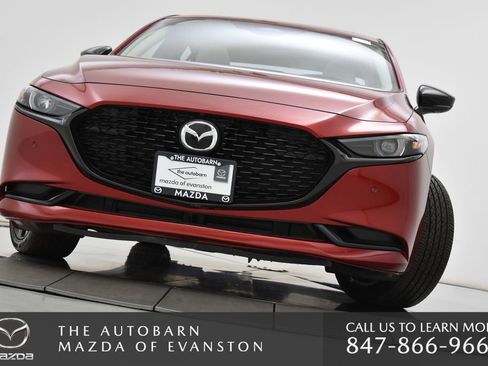 Certified 2025 MAZDA MAZDA3 2.5 Turbo Sedan w/Premium Plus image 4