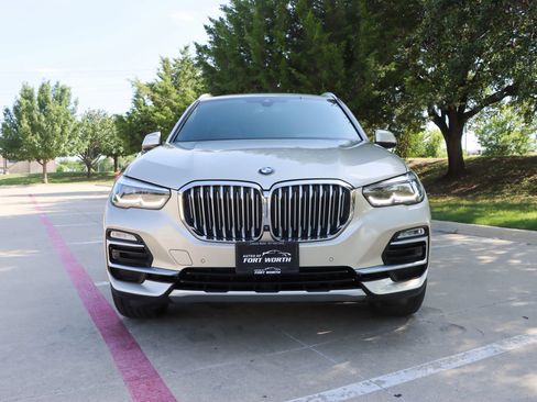 Used 2019 BMW X5 xDrive40i w/ Luxury Seating Package AWD/4WD image 2