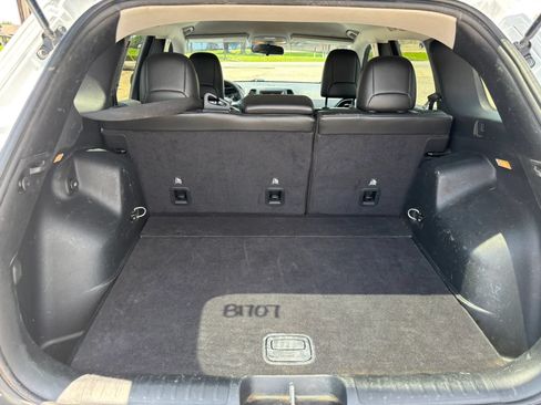 Used 2020 Jeep Cherokee Latitude Plus FWD image 16