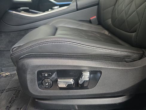 Used 2026 BMW X5 xDrive40i w/ M Sport Package AWD/4WD image 28