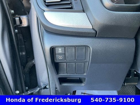 Certified 2018 Honda CR-V LX image 43