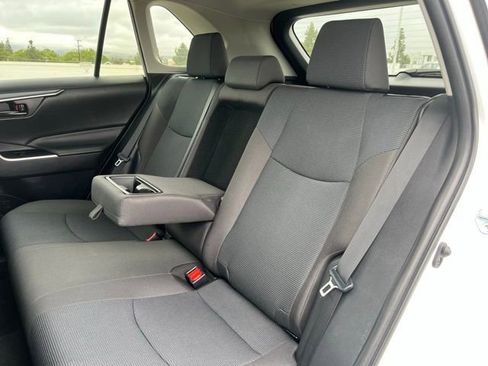 Used 2023 Toyota RAV4 LE FWD image 18