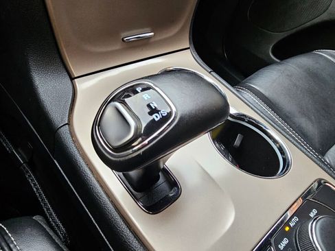 Used 2015 Jeep Grand Cherokee Limited image 27