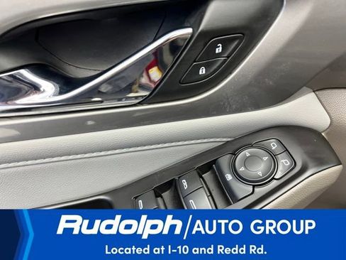 Used 2019 Chevrolet Traverse LT image 13