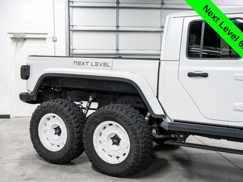 Used 2021 Jeep Gladiator Sport AWD/4WD image 46