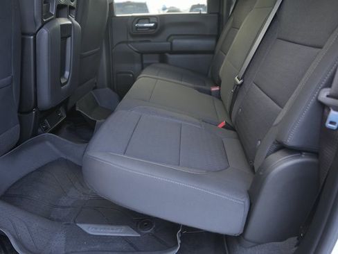 Used 2023 Chevrolet Silverado 2500 Custom w/ Custom Value Package image 12