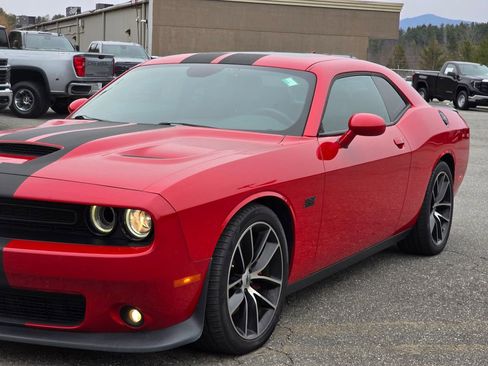 Used 2017 Dodge Challenger R/T Scat Pack w/ Leather Interior Group image 52