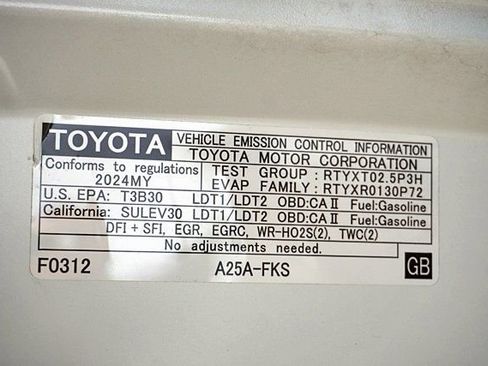 Used 2024 Toyota RAV4 XLE Premium FWD image 36