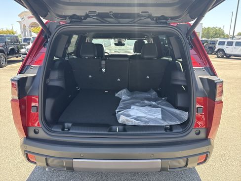 New 2026 Jeep Cherokee Limited AWD/4WD image 30